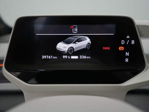 Volkswagen ID.3 First Plus 58 kWh 204pk Navigatie Camera Acc Stoelverwarming Carplay 049 ActivLease financial lease