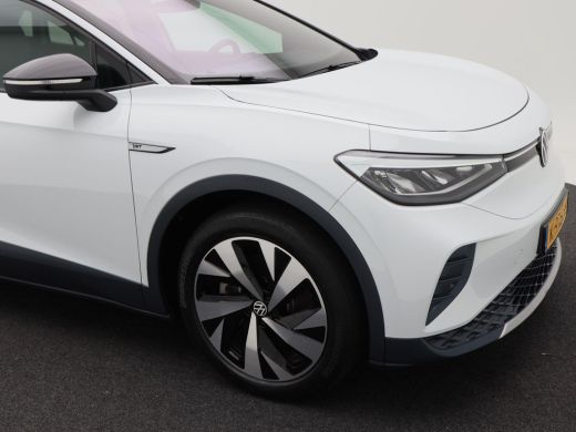 Volkswagen ID.4 First 77 kWh 205 Pk | LED-verlichting | Leder/Alcantara | Adaptive Cruise | Camera | CarPlay | Zw... ActivLease financial lease