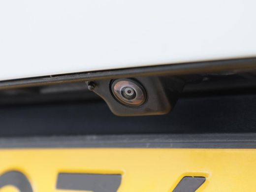 Volkswagen ID.4 First 77 kWh 205 Pk | LED-verlichting | Leder/Alcantara | Adaptive Cruise | Camera | CarPlay | Zw... ActivLease financial lease