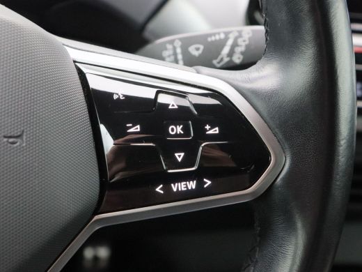 Volkswagen ID.4 First 77 kWh 205 Pk | LED-verlichting | Leder/Alcantara | Adaptive Cruise | Camera | CarPlay | Zw... ActivLease financial lease
