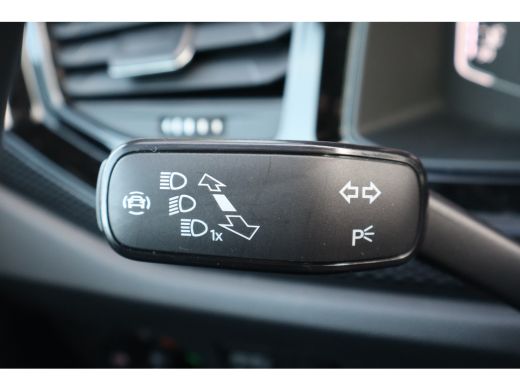 Volkswagen Polo 1.0 TSI Life Edition 95PK | Achteruitrijcamera | Draadloze telefoonlader | Keyless entry/start ActivLease financial lease