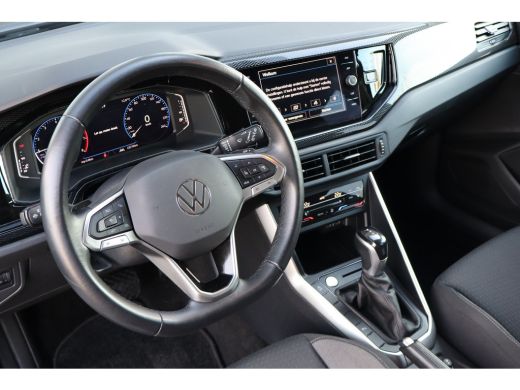 Volkswagen Polo 95PK 1.0 TSI Life Edition | Achteruitrijcamera | Draadloze telefoonlader | Hill hold functie ActivLease financial lease