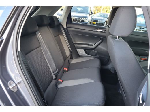 Volkswagen Polo 95PK 1.0 TSI Life Edition | Achteruitrijcamera | Draadloze telefoonlader | Hill hold functie ActivLease financial lease