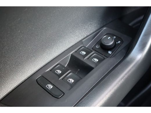 Volkswagen Polo 95PK 1.0 TSI Life Edition | Achteruitrijcamera | Draadloze telefoonlader | Hill hold functie ActivLease financial lease