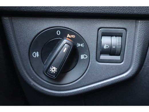 Volkswagen Polo 95PK 1.0 TSI Life Edition | Achteruitrijcamera | Draadloze telefoonlader | Hill hold functie ActivLease financial lease