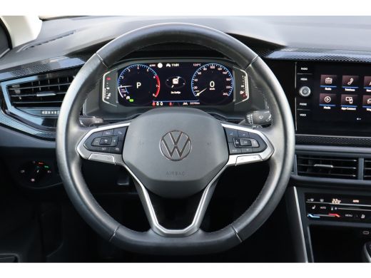 Volkswagen Polo 95PK 1.0 TSI Life Edition | Achteruitrijcamera | Draadloze telefoonlader | Hill hold functie ActivLease financial lease