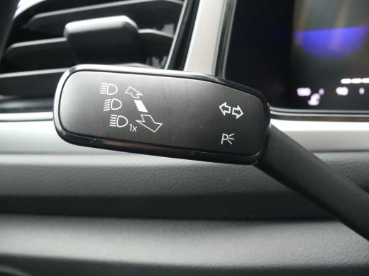 Volkswagen T-Roc 1.0 TSI 110PK Life | ADAPTIVE CRUISE | NAVI | APPLE CARPLAY/ANDROID AUTO | PARKEERSENSOREN V+A | ActivLease financial lease