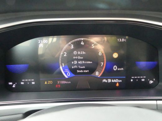 Volkswagen T-Roc 1.0 TSI 110PK Life | ADAPTIVE CRUISE | NAVI | APPLE CARPLAY/ANDROID AUTO | PARKEERSENSOREN V+A | ActivLease financial lease