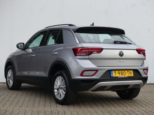 Volkswagen T-Roc 1.0 TSI 110PK Life | ADAPTIVE CRUISE | NAVI | APPLE CARPLAY/ANDROID AUTO | PARKEERSENSOREN V+A | ActivLease financial lease