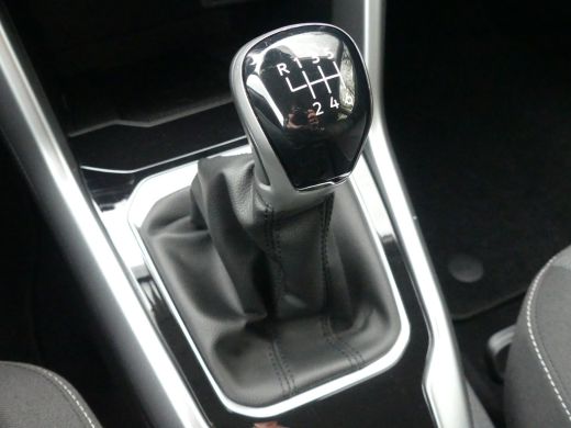 Volkswagen T-Roc 1.0 TSI 110PK Life | ADAPTIVE CRUISE | NAVI | APPLE CARPLAY/ANDROID AUTO | PARKEERSENSOREN V+A | ActivLease financial lease