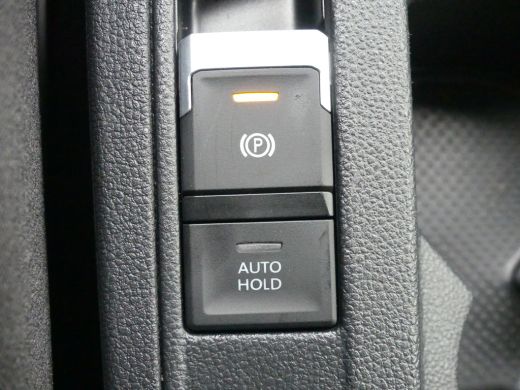 Volkswagen T-Roc 1.0 TSI 110PK Life | ADAPTIVE CRUISE | NAVI | APPLE CARPLAY/ANDROID AUTO | PARKEERSENSOREN V+A | ActivLease financial lease