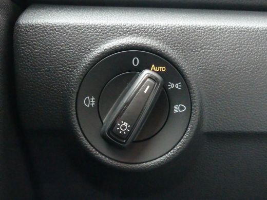 Volkswagen T-Roc 1.0 TSI 110PK Life | ADAPTIVE CRUISE | NAVI | APPLE CARPLAY/ANDROID AUTO | PARKEERSENSOREN V+A | ActivLease financial lease