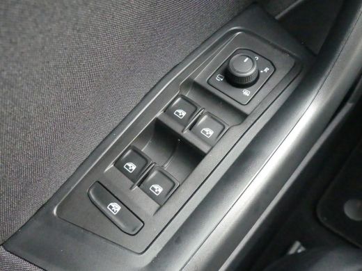 Volkswagen T-Roc 1.0 TSI 110PK Life | ADAPTIVE CRUISE | NAVI | APPLE CARPLAY/ANDROID AUTO | PARKEERSENSOREN V+A | ActivLease financial lease