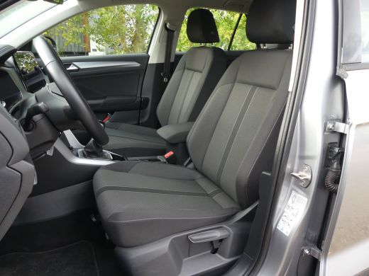 Volkswagen T-Roc 1.0 TSI 110PK Life | ADAPTIVE CRUISE | NAVI | APPLE CARPLAY/ANDROID AUTO | PARKEERSENSOREN V+A | ActivLease financial lease