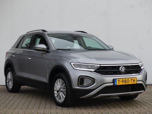 Volkswagen T-Roc 1.0 TSI 110PK Life | ADAPTIVE CRUISE | NAVI | APPLE CARPLAY/ANDROID AUTO | PARKEERSENSOREN V+A | ActivLease financial lease