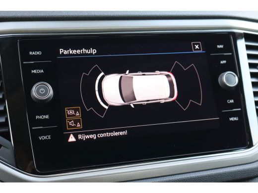 Volkswagen T-Roc 1.0 TSI Style 110PK | Cruise control adaptief | Hill hold functie | Parkeersensor voor en achter ActivLease financial lease