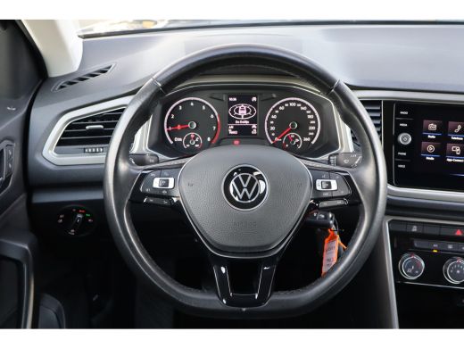 Volkswagen T-Roc 1.0 TSI Style 110PK | Cruise control adaptief | Hill hold functie | Parkeersensor voor en achter ActivLease financial lease