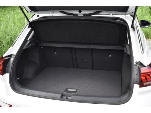 Volkswagen T-Roc 1.5 TSI DSG 150PK STYLE VIRTUAL/IQ-LIGHT/TREKHAAK ActivLease financial lease