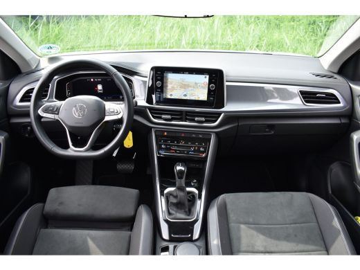 Volkswagen T-Roc 1.5 TSI DSG 150PK STYLE VIRTUAL/IQ-LIGHT/TREKHAAK ActivLease financial lease