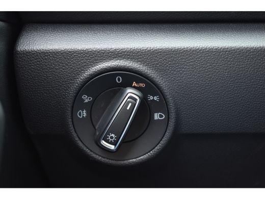 Volkswagen T-Roc 1.5 TSI DSG 150PK STYLE VIRTUAL/IQ-LIGHT/TREKHAAK ActivLease financial lease