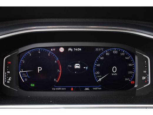 Volkswagen T-Roc 1.5 TSI DSG 150PK STYLE VIRTUAL/IQ-LIGHT/TREKHAAK ActivLease financial lease