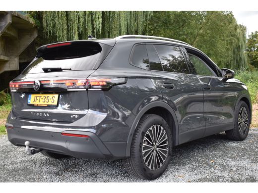 Volkswagen Tiguan 1.5 eTSI DSG LIFE EDITION TREKHAAK/NAVI/CAMERA/IQ-LIGHT ActivLease financial lease