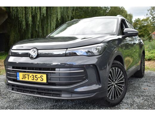 Volkswagen Tiguan 1.5 eTSI DSG LIFE EDITION TREKHAAK/NAVI/CAMERA/IQ-LIGHT ActivLease financial lease