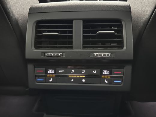 Volkswagen Touareg 3.0 TDI (INCL.BTW) Aut. *ADAPTIVE-CRUISE | LUXURY-LEATHER | FULL-LED | BLIND-SPOT | HEATED-COMFOR... ActivLease financial lease