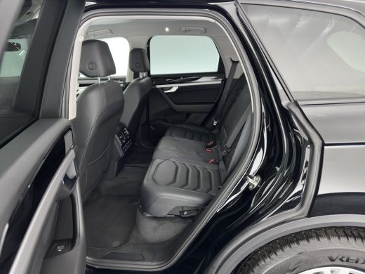 Volkswagen Touareg 3.0 TDI (INCL.BTW) Aut. *ADAPTIVE-CRUISE | LUXURY-LEATHER | FULL-LED | BLIND-SPOT | HEATED-COMFOR... ActivLease financial lease