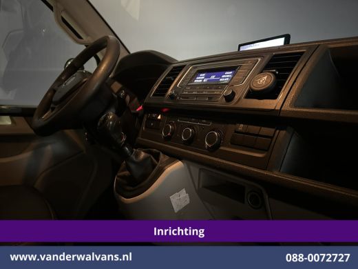 Volkswagen Transporter 2.0 TDI 150pk L2H1 Inrichting Euro6 Airco | Camera | Leder | Cruisecontrol | 2500kg Trekhaak Park... ActivLease financial lease