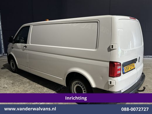 Volkswagen Transporter 2.0 TDI 150pk L2H1 Inrichting Euro6 Airco | Camera | Leder | Cruisecontrol | 2500kg Trekhaak Park... ActivLease financial lease