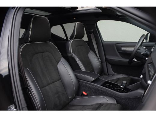 Volvo  XC40 Recharge P8 AWD R-Design / Standkachel/ Virtual Cockpit/ Adaptive Cruise Control/ Panoramadak/ 30... ActivLease financial lease