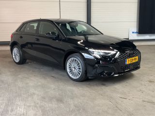 Audi A3 Sportback 30 TFSI Advanced edition 110PK | Parkeerhulp Plus | Zwart optiek pakket | Fabrieksgaran...