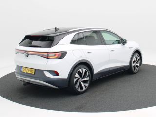 Volkswagen ID.4 First 77 kWh 205 Pk | LED-verlichting | Leder/Alcantara | Adaptive Cruise | Camera | CarPlay | Zw...