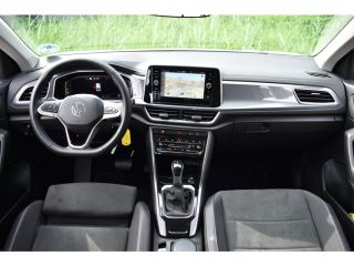 Volkswagen T-Roc 1.5 TSI DSG 150PK STYLE VIRTUAL/IQ-LIGHT/TREKHAAK