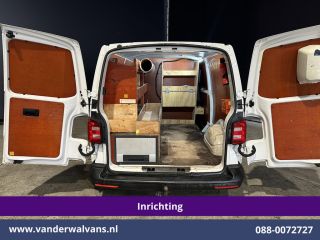 Volkswagen Transporter 2.0 TDI 150pk L2H1 Inrichting Euro6 Airco | Camera | Leder | Cruisecontrol | 2500kg Trekhaak Park...
