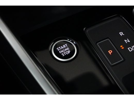 Audi A3 Sportback 45 TFSI e S edition Competition 245PK | Elek. Stoelen | Stoelverw. | Camera achter | Ad... ActivLease financial lease