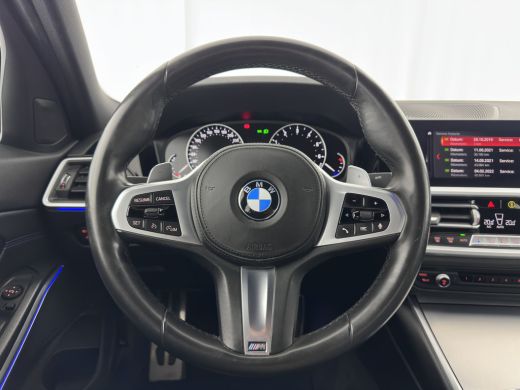 BMW 3 Serie 320i M-Sportpack High Executive (INCL-BTW) *LEATHER-ALCANTARA | FULL-LED | DIGI-COCKPIT | HEATED-... ActivLease financial lease