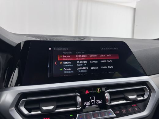 BMW 3 Serie 320i M-Sportpack High Executive (INCL-BTW) *LEATHER-ALCANTARA | FULL-LED | DIGI-COCKPIT | HEATED-... ActivLease financial lease