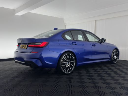 BMW 3 Serie 320i M-Sportpack High Executive (INCL-BTW) *LEATHER-ALCANTARA | FULL-LED | DIGI-COCKPIT | HEATED-... ActivLease financial lease