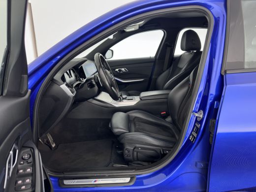 BMW 3 Serie 320i M-Sportpack High Executive (INCL-BTW) *LEATHER-ALCANTARA | FULL-LED | DIGI-COCKPIT | HEATED-... ActivLease financial lease
