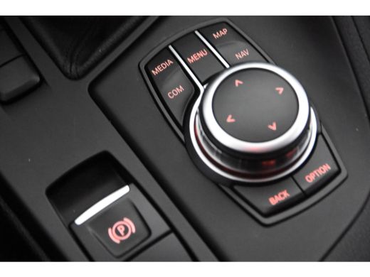 BMW X1 sDrive18i *1ste Eigenaar*Leer*Navigatie*Stoelverwarming* ActivLease financial lease