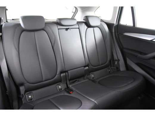 BMW X1 sDrive18i *1ste Eigenaar*Leer*Navigatie*Stoelverwarming* ActivLease financial lease