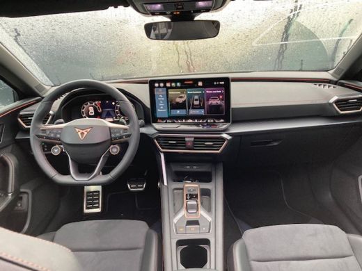 CUPRA Leon 1.5 TSI e-Hybrid VZ Performance 272pk | Audio Sennheiser | Panorama dak  | Adaptief cruise contro... ActivLease financial lease