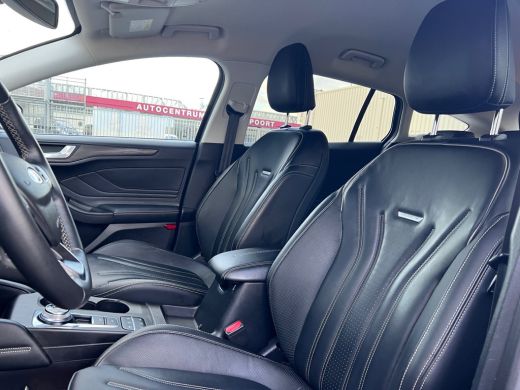 Ford Focus 1.5 150pk/Autom./Vignale/Adaptive/Matrix-led/HUD/B&O/Trekh./Leder/Virtual ActivLease financial lease