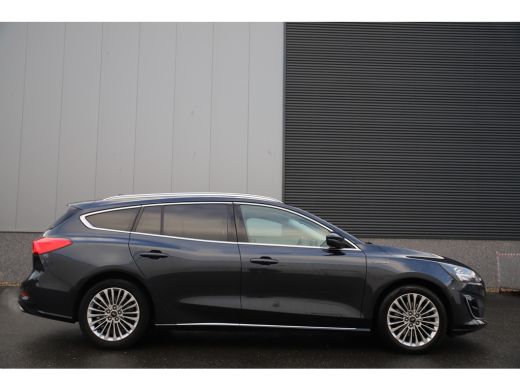 Ford Focus 1.5 150pk/Autom./Vignale/Adaptive/Matrix-led/HUD/B&O/Trekh./Leder/Virtual ActivLease financial lease