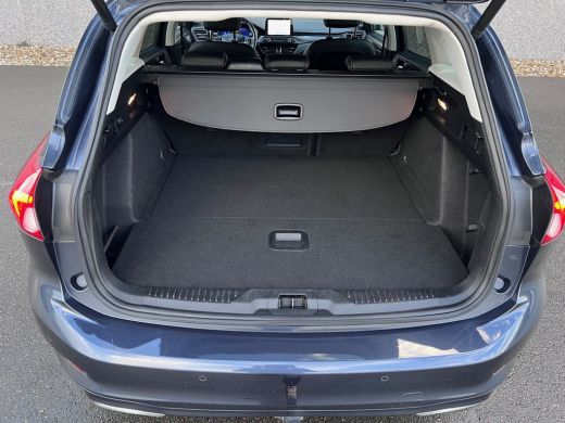 Ford Focus 1.5 150pk/Autom./Vignale/Adaptive/Matrix-led/HUD/B&O/Trekh./Leder/Virtual ActivLease financial lease