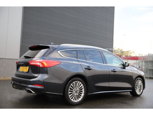 Ford Focus 1.5 150pk/Autom./Vignale/Adaptive/Matrix-led/HUD/B&O/Trekh./Leder/Virtual ActivLease financial lease