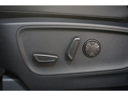 Ford Kuga 2.5 PHEV Sound Edition | Ford Voorraad | Elektrisch bedienbare achterklep met sensorsturing | Ele... ActivLease financial lease