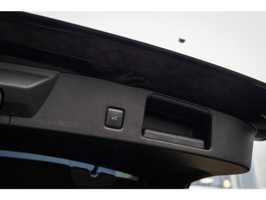 Ford Kuga 2.5 PHEV ST-Line X DEMO-DEAL! | Achteruitrij assistent | Achteruitrijcamera | Armsteun voor ActivLease financial lease